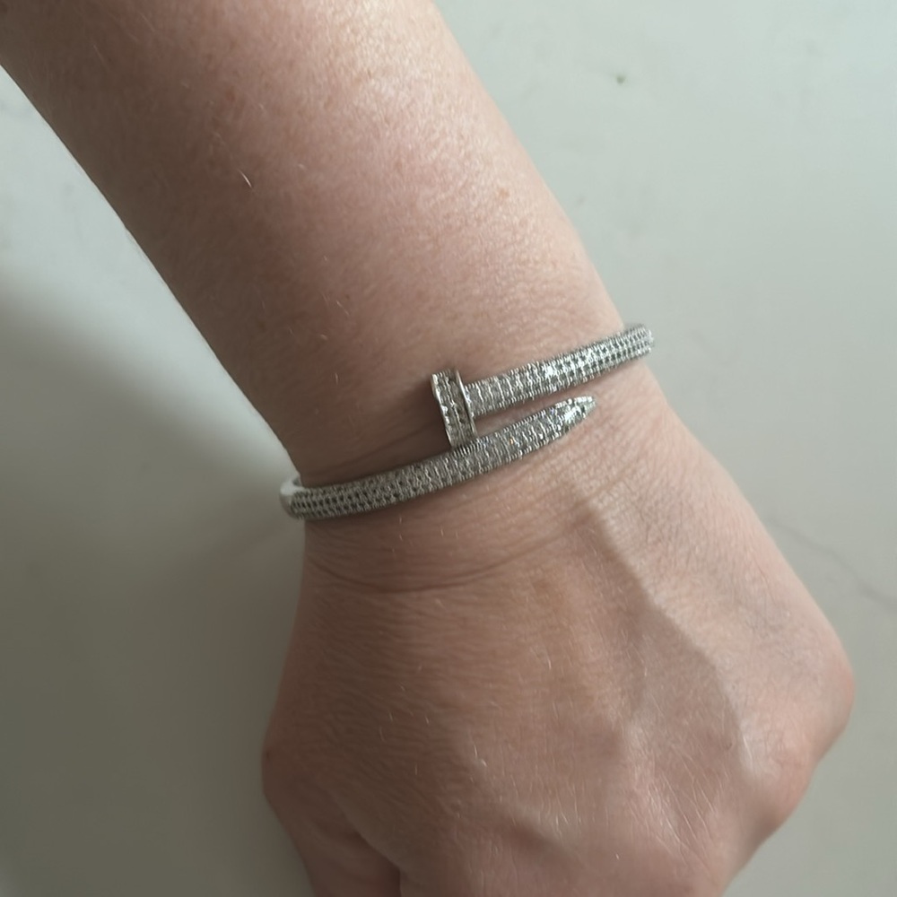Nailhead bracelet in sterling silver